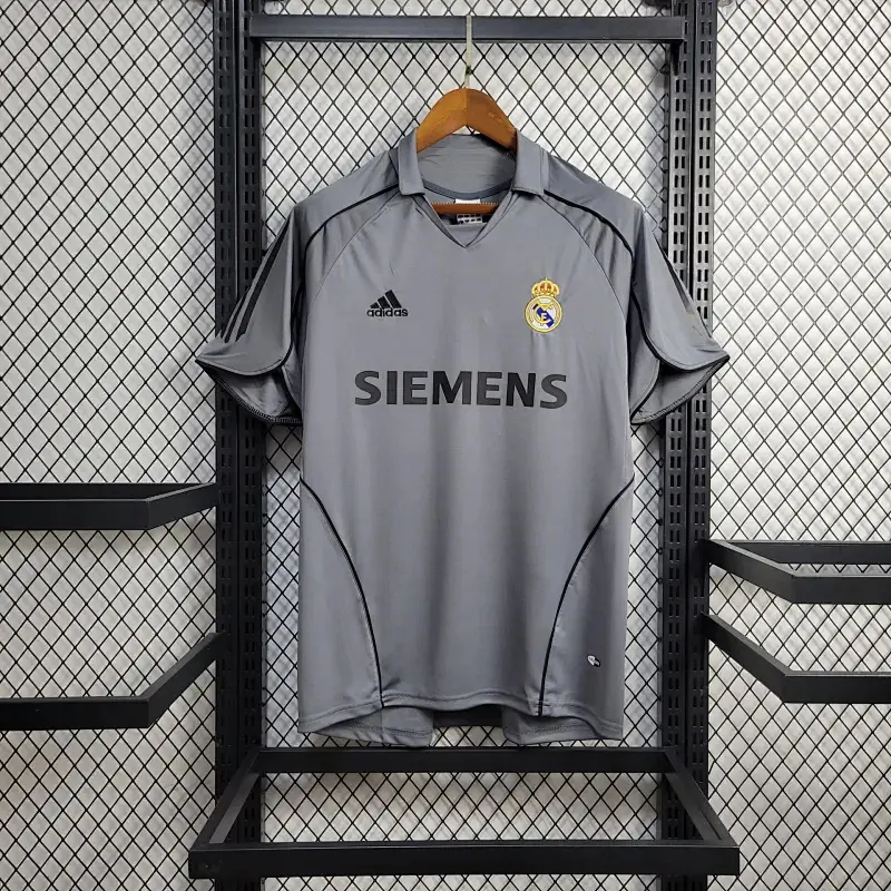 Real Madrid Retrô 05/06 Terceira (2)