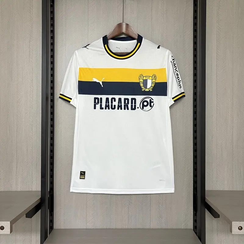 Famalicão Casa 25/26 (ao)