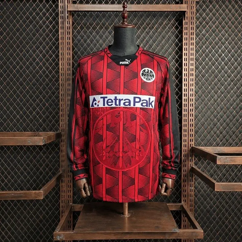 Eintracht Frankfurt Retrô 95/96 Casa