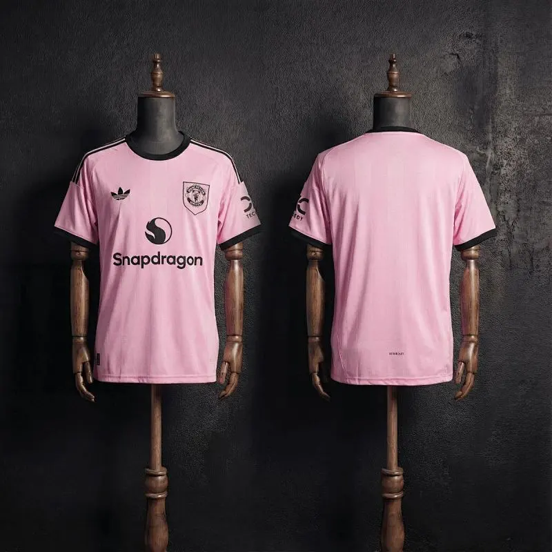 Manchester United Terceira 25/26