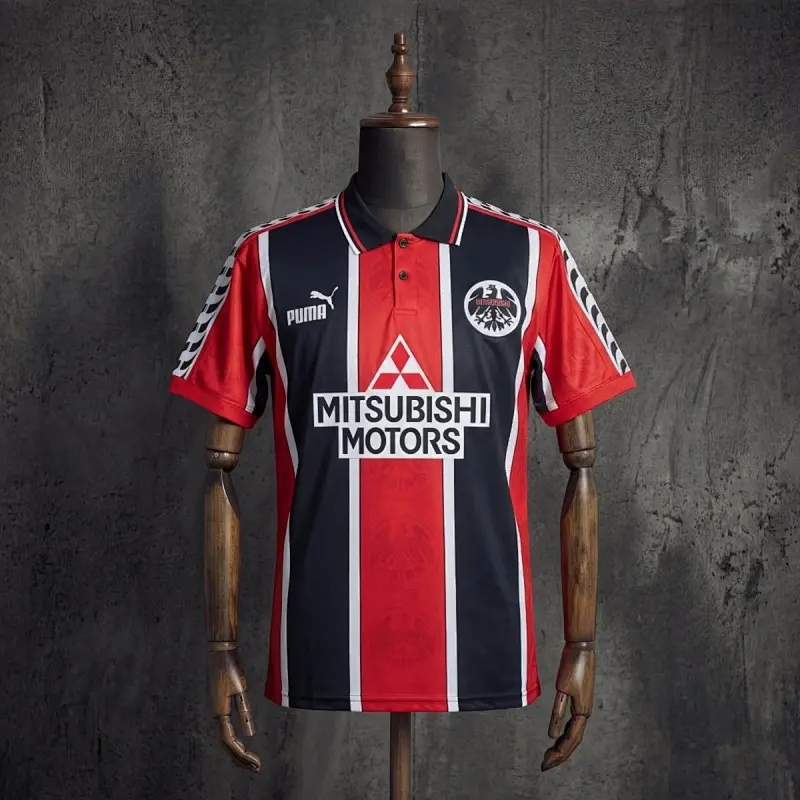 Eintracht Frankfurt Retrô 96/97 Casa