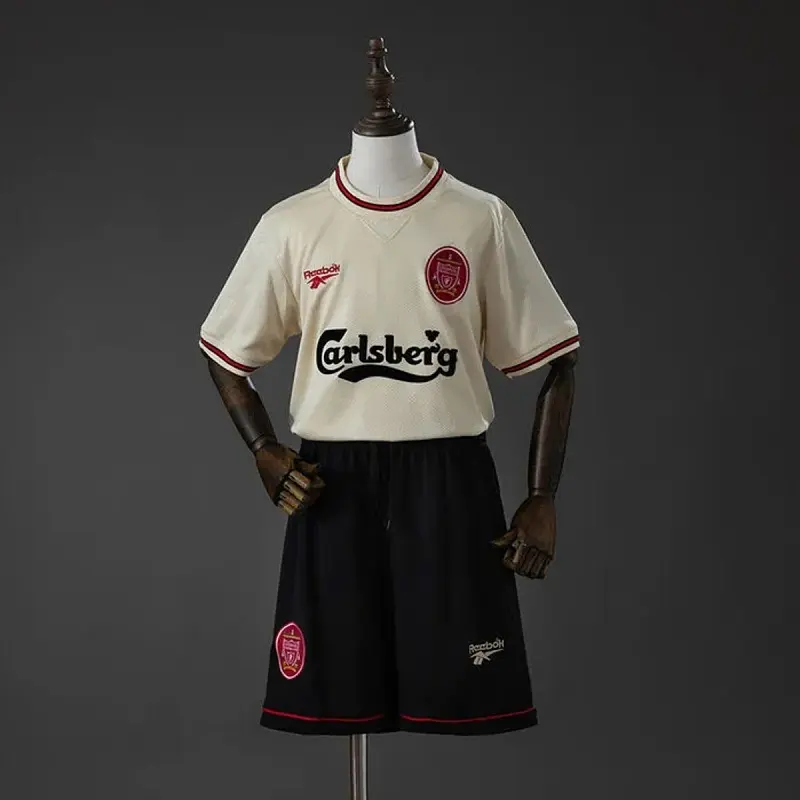 Liverpool Retrô 95/97 Fora