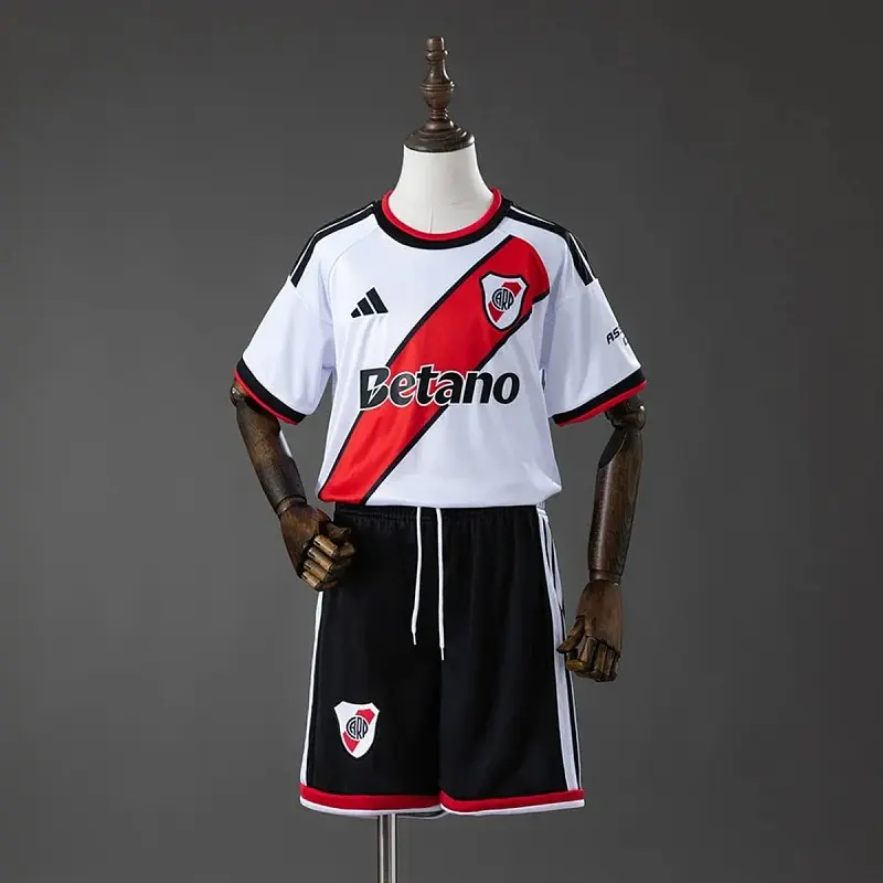 River Plate Infantil Casa 26/27