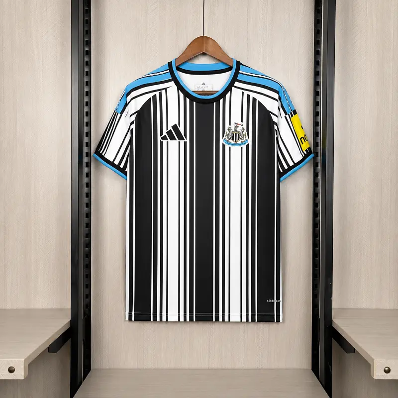 Newcastle Casa 26/27