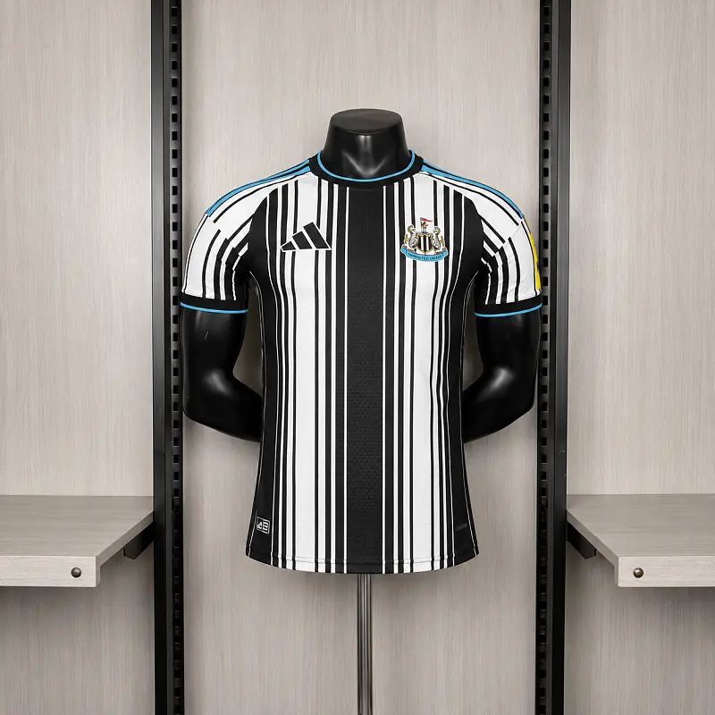 Newcastle Casa 26/27