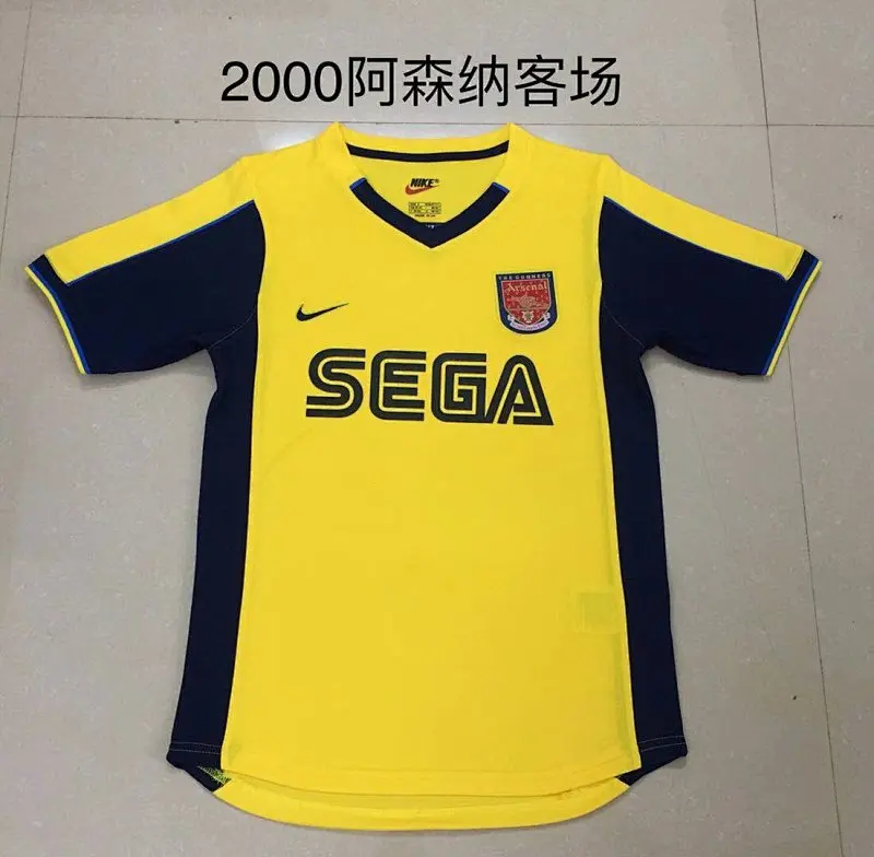 Arsenal Retrô 2000 Fora