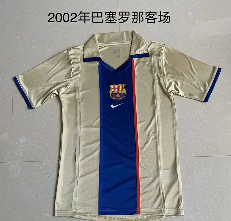 Barcelona Retrô 2002 Fora